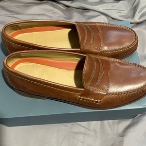 Cole haan loafers hardly worn